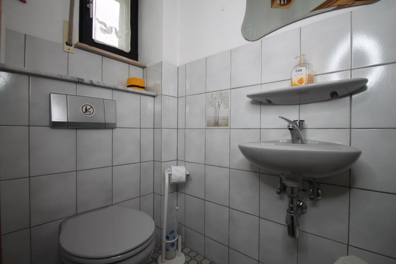 B&B Am See Koeln - Privatzimmer Екстер'єр фото